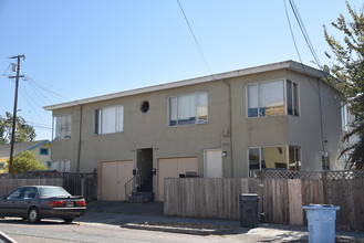 2720 California St in Berkeley, CA - Building Photo - Primary Photo