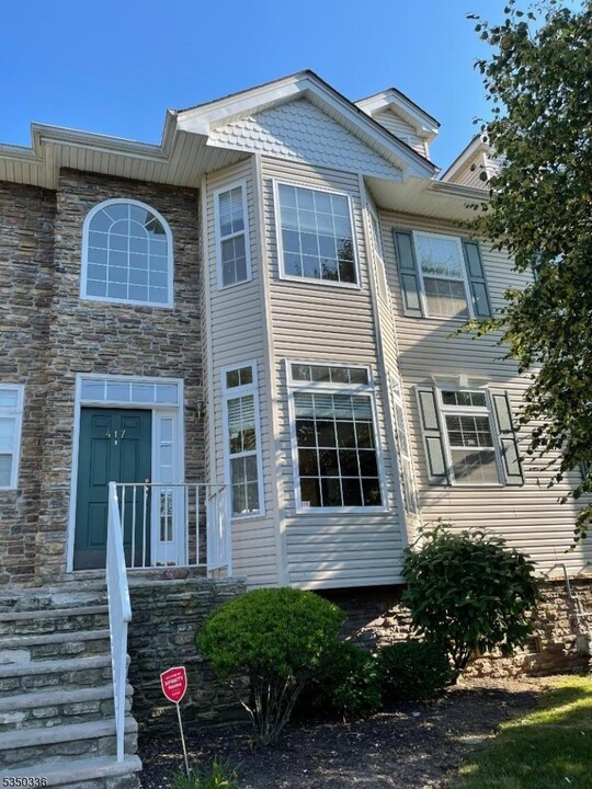 417 Johnson St in Rahway, NJ - Foto de edificio