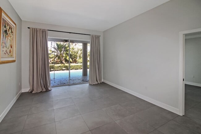 2092 Timucua Trail in Nokomis, FL - Building Photo - Building Photo