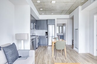 202 E 22nd St in New York, NY - Foto de edificio - Building Photo