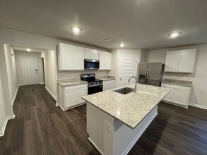 398 Jackson Pt Cir in Huntsville, AL - Building Photo - Building Photo