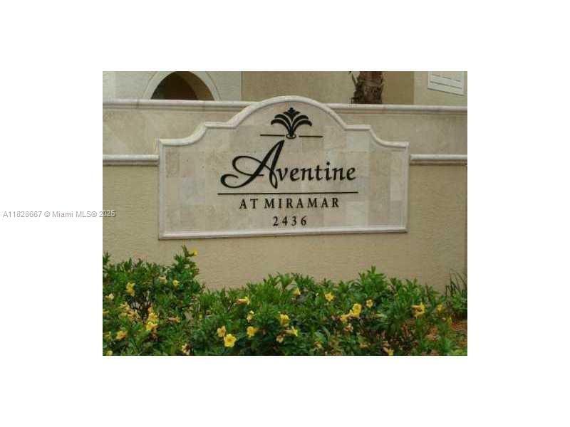 2494 Centergate Dr in Miramar, FL - Building Photo