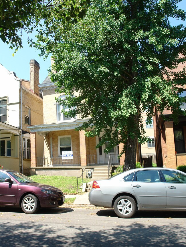 243 N DITHRIDGE in Pittsburgh, PA - Foto de edificio - Building Photo
