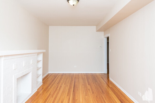 4453 N Hamlin Ave, Unit #  03 in Chicago, IL - Foto de edificio - Building Photo