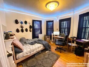55 Hillside St, Unit 2 in Boston, MA - Building Photo - Building Photo