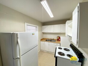 100 Doodle Ave in Fort Walton Beach, FL - Building Photo - Building Photo