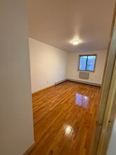 59-09 48th Ave, Unit 3 in Queens, NY - Building Photo - Building Photo