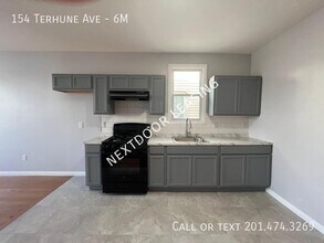 154 Terhune Ave in Jersey City, NJ - Building Photo - Building Photo