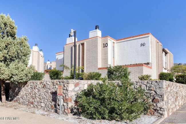 property at 6201 Escondido Dr