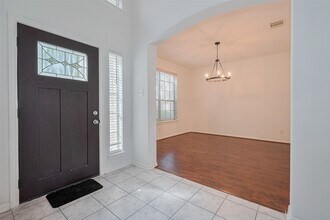 15603 Mustang Island Dr in Sugar Land, TX - Building Photo - Building Photo