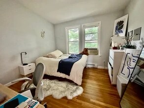 14 Curtis Ave, Unit 2 in Somerville, MA - Building Photo - Building Photo