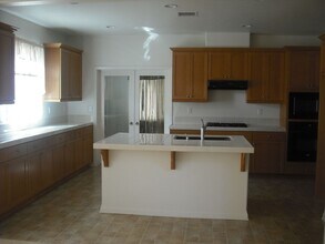 191 Morning Breeze Ln in Port Hueneme, CA - Building Photo - Building Photo