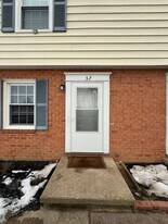 57 Rockbridge Cir in Harrisonburg, VA - Building Photo