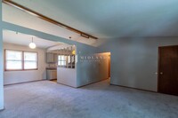 1605 Englewood Dr in Bellevue, NE - Building Photo - Building Photo