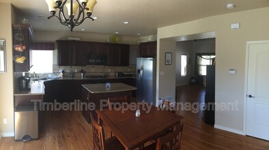 5751 Cisco Dr in Colorado Springs, CO - Foto de edificio - Building Photo