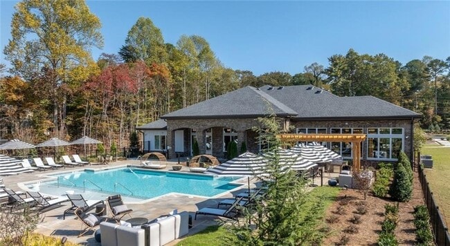900 Mountaintop Ave