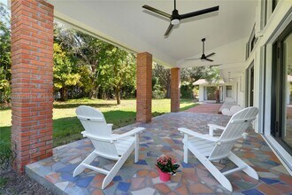 6841 SW 130th Terrace in Miami, FL - Building Photo - Building Photo