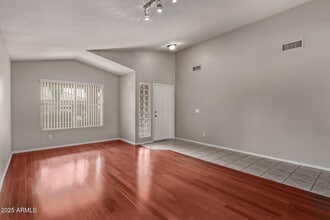 17408 N Cassi Dr in Surprise, AZ - Foto de edificio - Building Photo