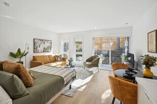 2118 Rue Bercy in Montréal, QC - Building Photo