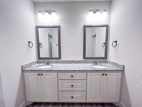 1706 102nd St in Lubbock, TX - Building Photo - Building Photo