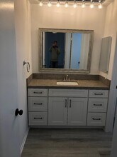 1251 Euclid St in Santa Monica, CA - Foto de edificio - Building Photo