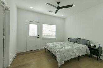 316 Thornton Rd in Houston, TX - Building Photo - Building Photo