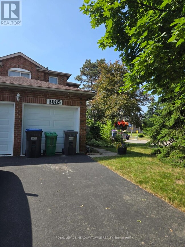 property at 3085 Osbourne Rd
