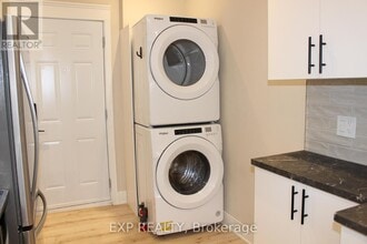 9 Kent St in Smiths Falls, ON - Building Photo - Building Photo