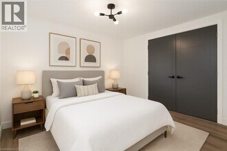 19 Munn St in Hamilton, ON - Building Photo - Building Photo