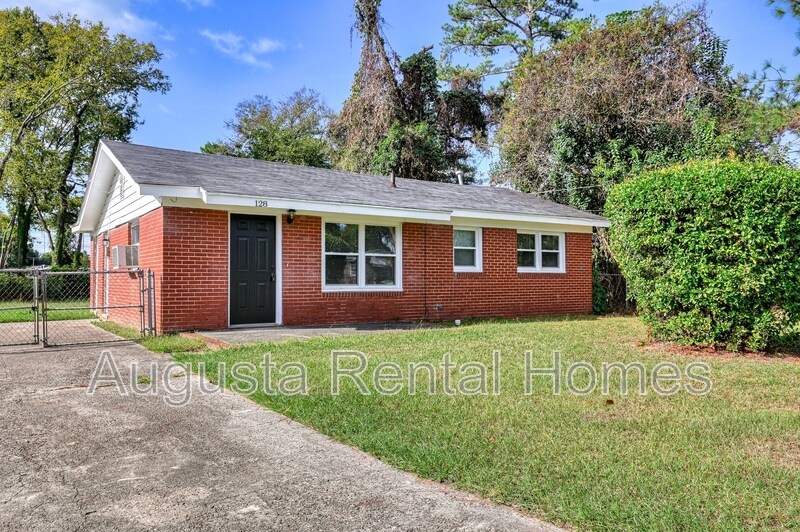 128 E Hall St in Augusta, GA - Building Photo