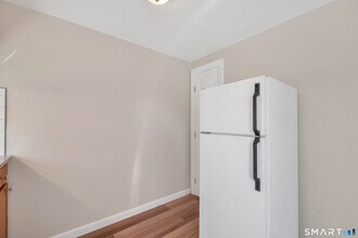 353 Main St in East Hartford, CT - Building Photo - Building Photo