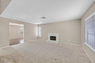 370 Manzanita St in Henderson, NV - Building Photo - Building Photo
