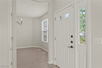 2547 Wyndgate Ct in Westlake, OH - Building Photo - Building Photo