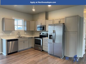 171 Northridge Terrace in Medford, OR - Building Photo - Building Photo