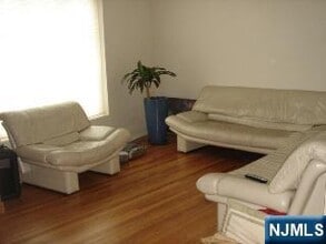 731 A Anderson Ave in Cliffside Park, NJ - Building Photo - Building Photo