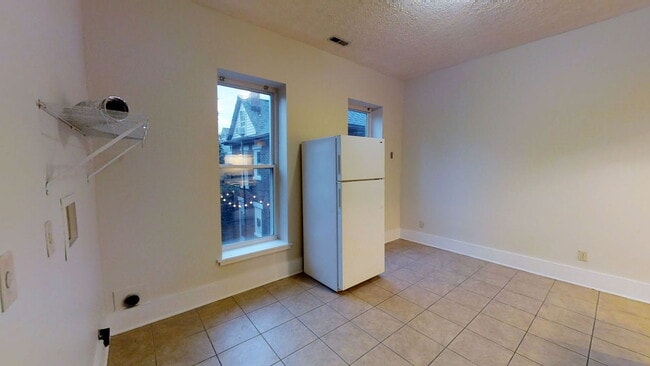 45 1/2 Euclid Ave in Columbus, OH - Building Photo - Building Photo