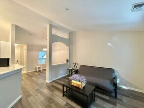 12123 NE 172nd Pl in Bothell, WA - Building Photo - Building Photo