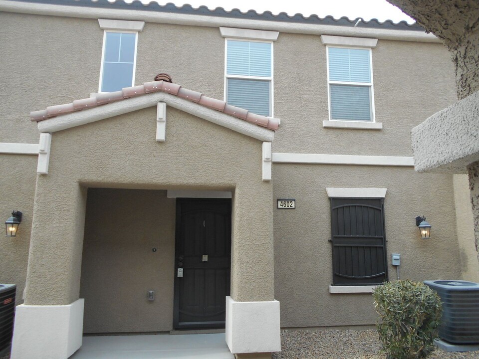 4602 Ingleton Cir in Las Vegas, NV - Building Photo