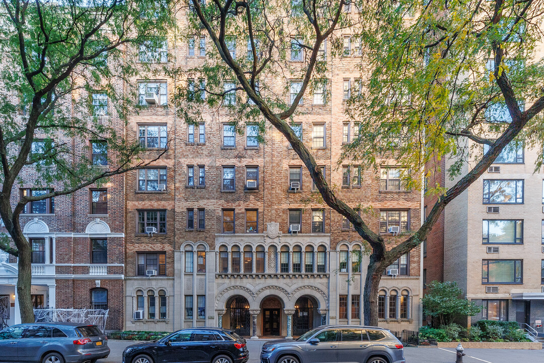 68 Remsen St in Brooklyn, NY - Foto de edificio