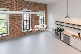 412 Delaware St in Kansas City, MO - Building Photo - Building Photo
