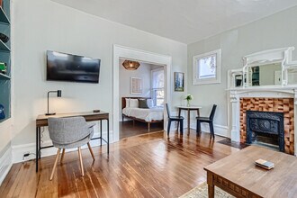 1073 N Downing St in Denver, CO - Building Photo - Building Photo