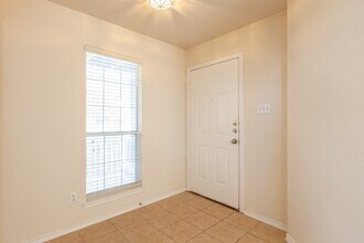 494 Sampson in Kyle, TX - Building Photo - Building Photo