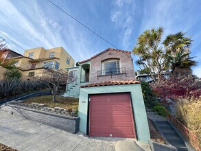 645 Jean St in Oakland, CA - Foto de edificio - Building Photo