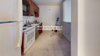 435 Shirley St in Winthrop, MA - Building Photo