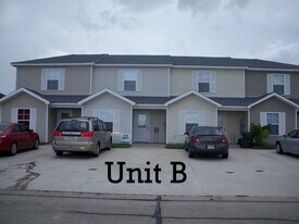 1534 Montagne St, Unit B in New Iberia, LA - Building Photo