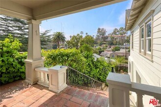 1872 Lake Shore Ave in Los Angeles, CA - Foto de edificio - Building Photo