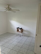 2238 Monroe St, Unit 303 in Hollywood, FL - Foto de edificio - Building Photo