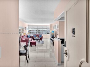 1965 S Ocean Dr in Hallandale Beach, FL - Building Photo - Building Photo