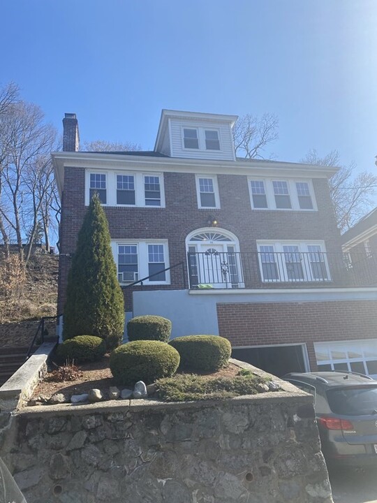 95 Westbourne Ter in Brookline, MA - Building Photo