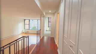 22 E Chestnut St in Chicago, IL - Building Photo